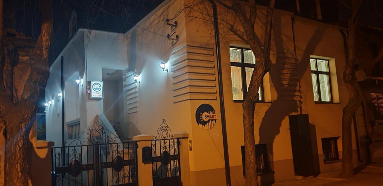 City Smart Nis Bagian luar foto