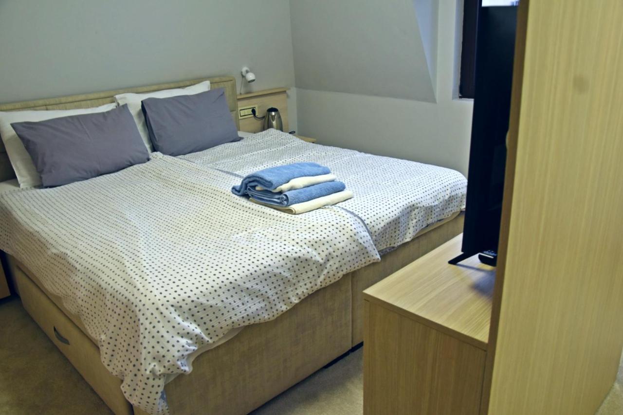 City Smart Nis Bagian luar foto