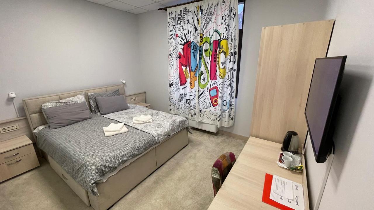 City Smart Nis Bagian luar foto