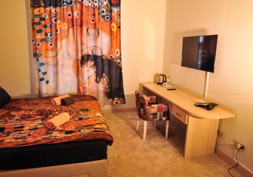 City Smart Nis Bagian luar foto